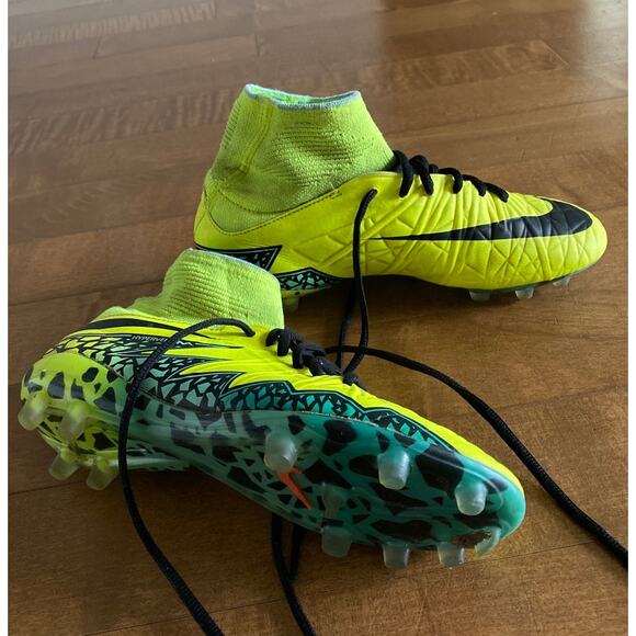 Nike Hypervenom Phantom II FG Volt/Black/Hyper Turquoise youth size 5.5 - Picture 9 of 12